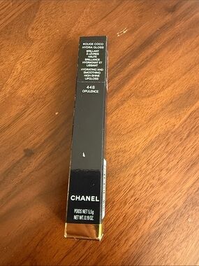 CHANEL - Rouge Coco Hydra Gloss - 448 opulence - new
